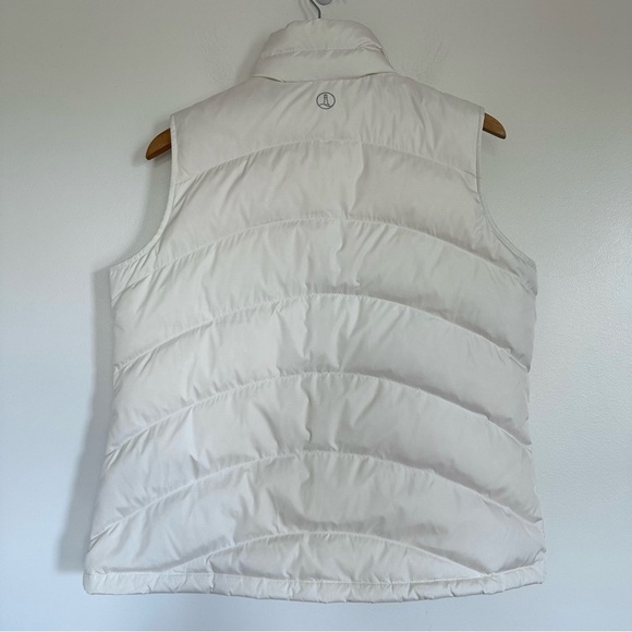 Lands' End Down Puffer Vest Size Medium Petite - Picture 6 of 14